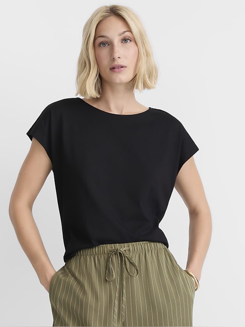 Loft Classic Black Cap-Sleeve Women’s Top